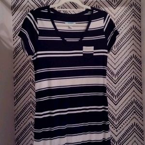 Maxi maternity dress size medium. Old Navy. Stripe